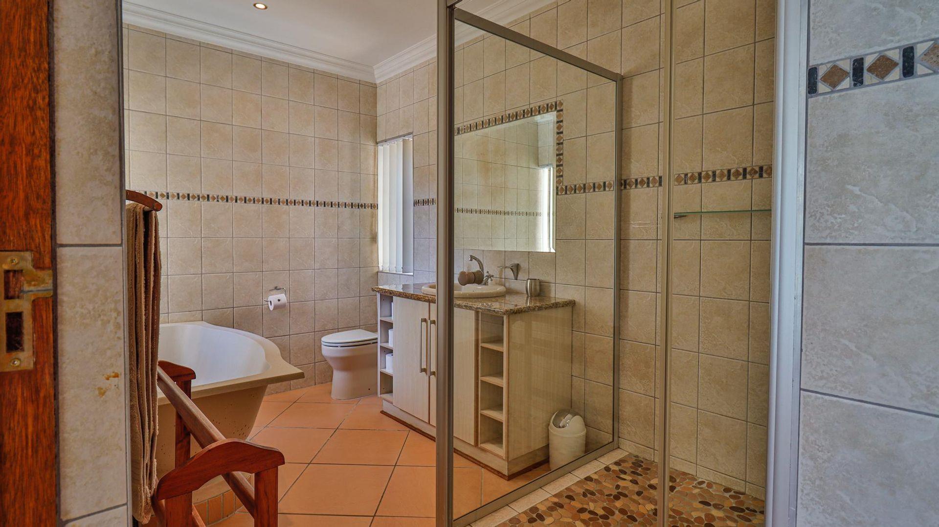 7 Bedroom Property for Sale in Hersham Western Cape